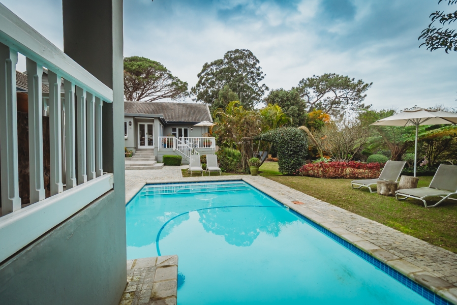 6 Bedroom Property for Sale in Heatherlands Western Cape